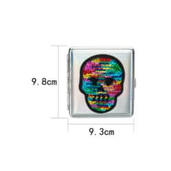 ccf82c823a9385fa658b33e978c5ee06 https://jware.dk/sv/produkt/champ-high-cigarette-case-smiley-head-20-kingsize/