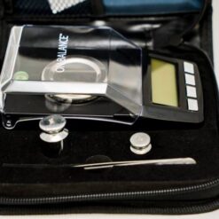 ct 250 detail 2 https://jware.dk/en/produkt/on-balance-carat-scale-50g-x-0-001g/