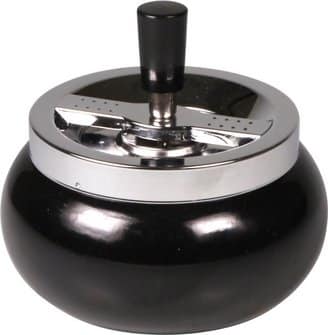 Roterende Askebaeger Rundformet Krom Sort 13 cm www.jware .dk https://jware.dk/sv/produkt/roterande-axel-rengorare-runt-formad-krom-13-cm/ Roterande askkopp Rund Krom Svart 13 cm