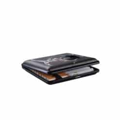 8368438761640d9bb7680b9102ecb218 https://jware.dk/en/produkt/champ-high-cigarette-case-pirate-bottle-opener-20-kingsize/