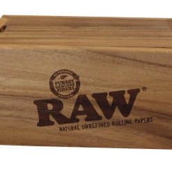 RAWBOXSLIDELARGE 01 https://jware.dk/produkt/raw-acacia-wood-box-with-slide-top-19-x-13-x-10-cm/ RAWBOXSLIDELARGE 01 https://jware.dk/produkt/raw-acacia-wood-box-with-slide-top-19-x-13-x-10-cm/