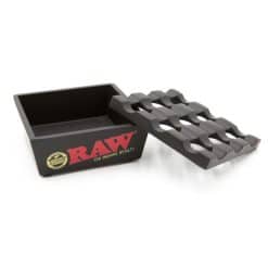 raw 016 3 https://jware.dk/produkt/raw-regal-metal-black-askebaeger/