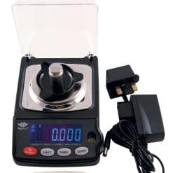 SCMGEMPRO300 02 https://jware.dk/produkt/my-weigh-gempro-300-60g-x-0-001g/