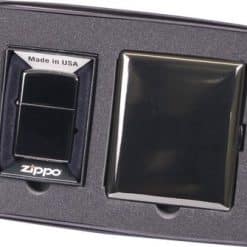 1 6 https://jware.dk/sv/produkt/zippo-gift-set-ebony-taendare-och-fodral/