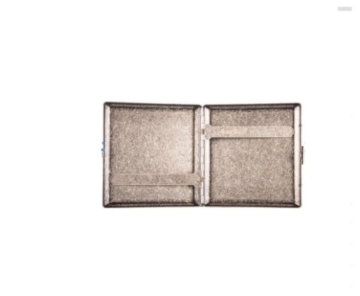 Skaermbillede 2025 09 03 134750 https://jware.dk/sv/produkt/jean-claude-fodral-metall-silver-antik-antik-20-kingsize/ Jean-Claude Fodral Metall Silver Antik Antik 20 Kingsize - Bild 3