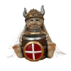 Viking med Toende og Danmark Flag www.jware .dk https://jware.dk/sv/produkt/viking-sittande-med-svaerd/
